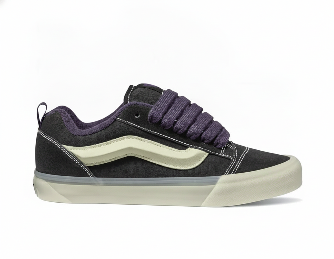 Zapatilla Urbana de Gamuza Mujer Negra y Morada